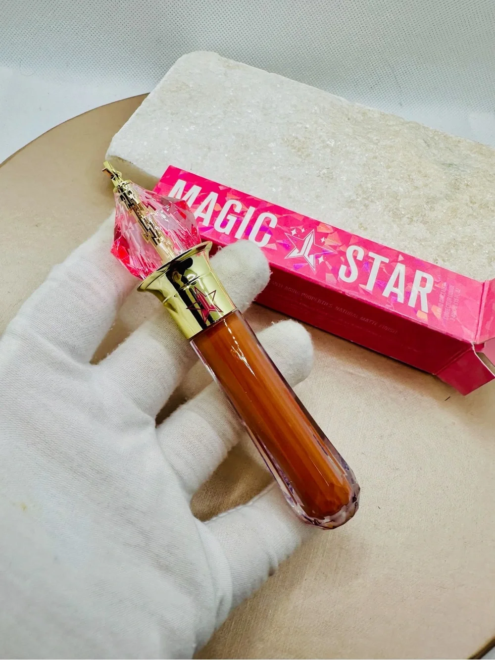Jeffree Star: Magic Star Concealer- Orange